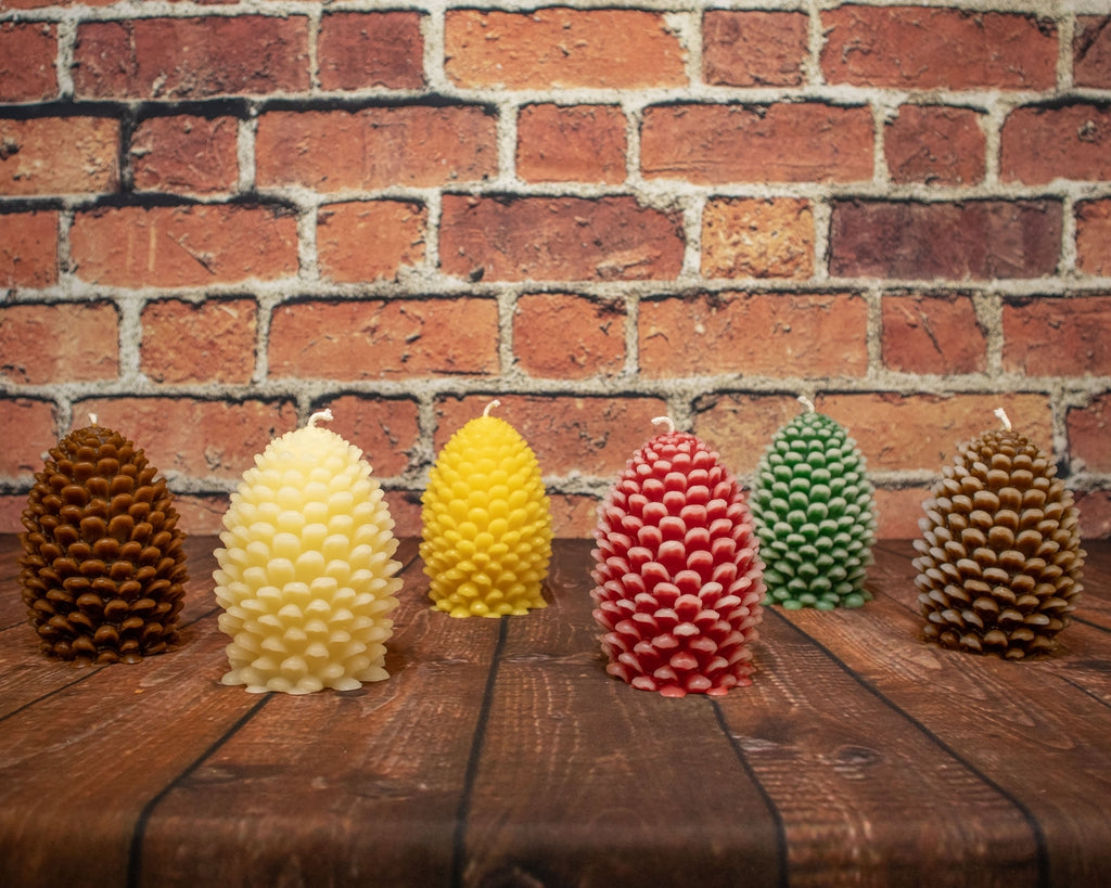 100% Beeswax Pinecones